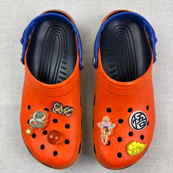 ✴️ Crocs x Dragon Ball Z Classic Clog - Picture 3 of 6